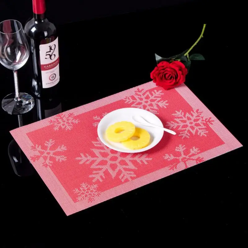 

Western Tableware Mat Christmas Snowflake Wash Free PVC European Thermal Insulation Dining Mat Table Mat Home Kitchen Supplies