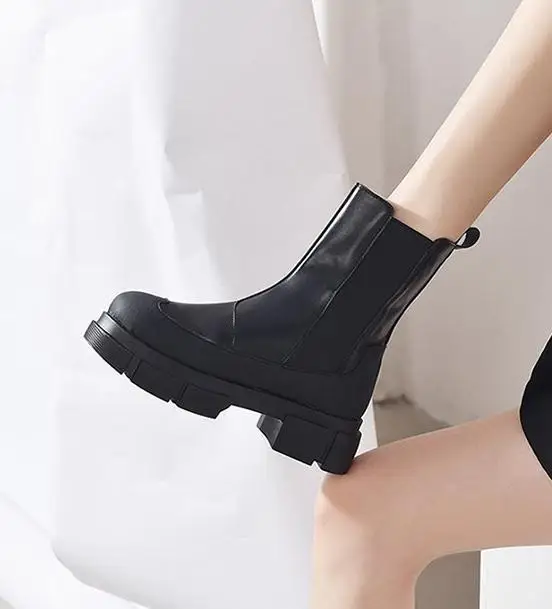 

New Women Winter Casual Boots Top Quality Fashion Boots Comfortable High Top Boots Soft Chelsea Boots Heightening Boots