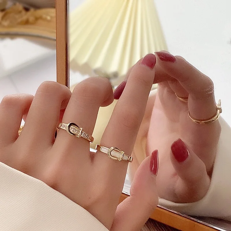 

Rings 2021 Trend Geometric Leather Buckle Women's Ring Rhinestone Index Finger Joint Ring Vintage Jewelry Wedding Gifts