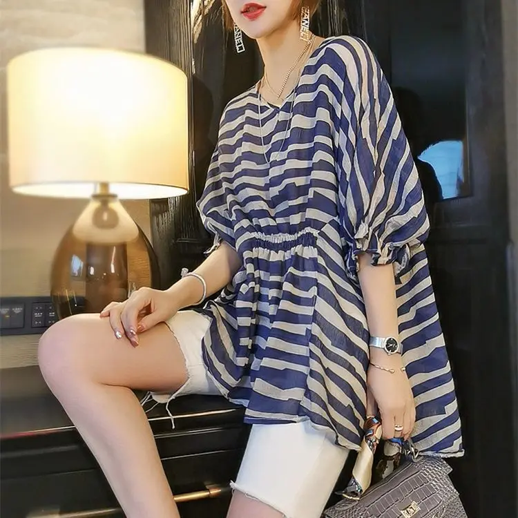 

Top summer women's temperament striped shirt large loose bat sleeve belly covering shirt