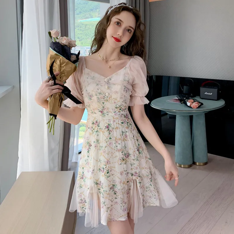 

Make the summer new temperament trill hot style show thin minus age embroidery quality dress