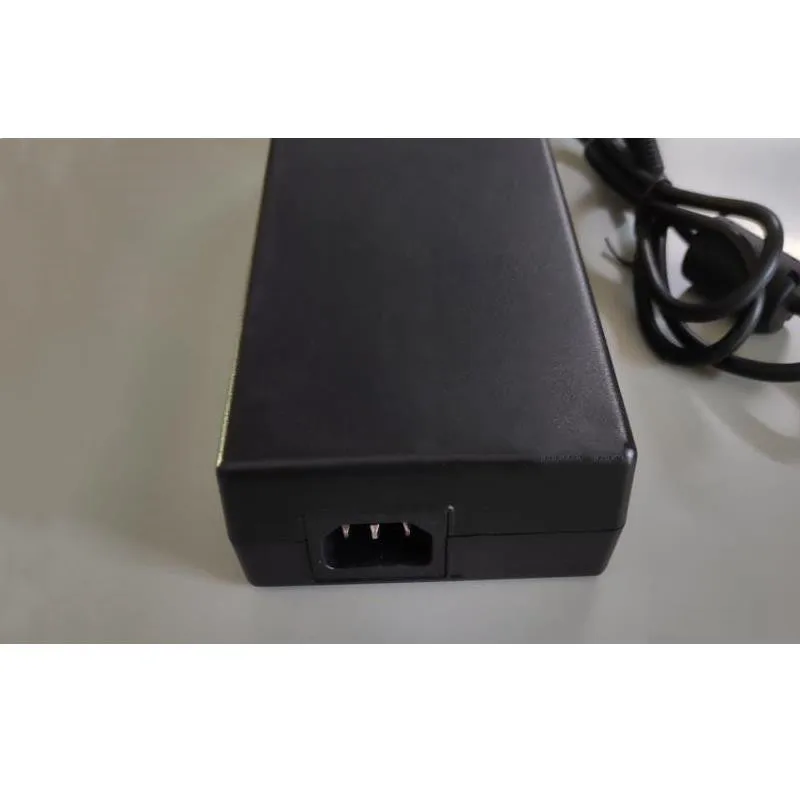 Оригинальный блок питания FSP 19V 11.57A 220W FSP220-ABAN2 FSP220-ABAN1 адаптер переменного тока для