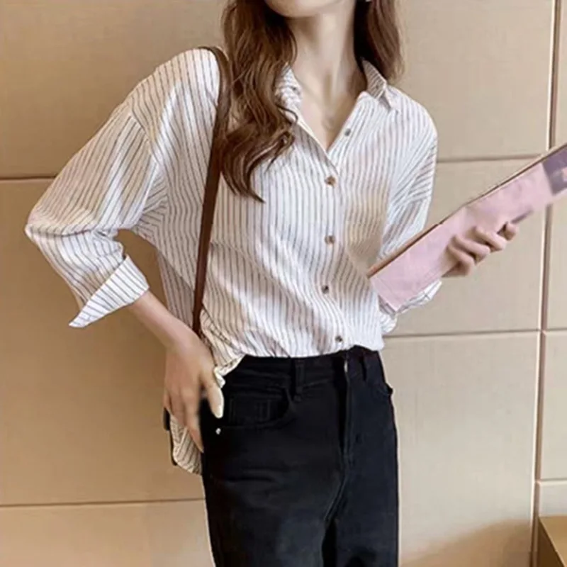 

Spring Button Up Striped Shirt Women Long Sleeves Loose Vintage Casual Blouse