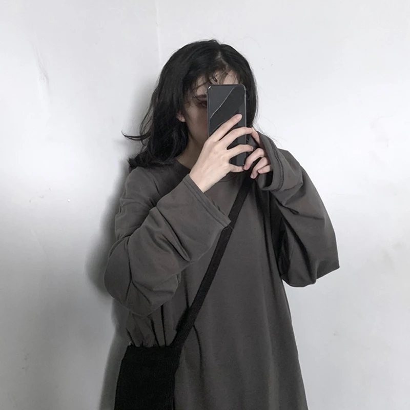 

Футболка женская однотонная с круглым вырезом, модный топ в Корейском стиле, Повседневная винтажная Свободная рубашка с длинным рукавом, в ...