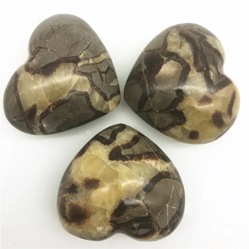 

Черепаха из натурального энергетического камня