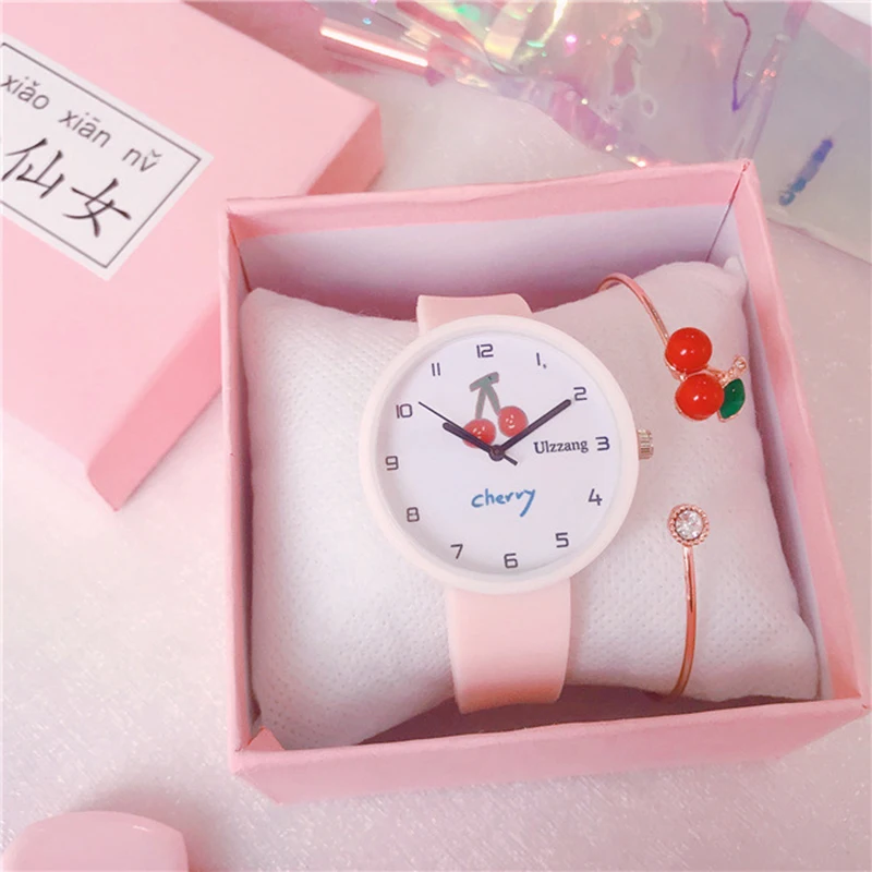 Часы наручные женские с маленьким циферблатом Мультяшные тонкие мягкие