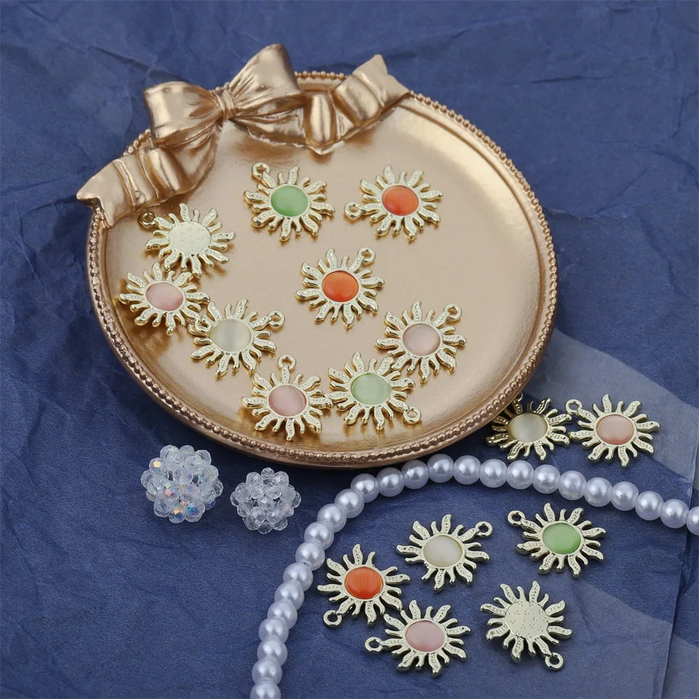 

10pcs Enamel Metal Sun Shape Charm Pendant Rhinestone Small Charms For DIY Necklace Bracelet Keychain Jewelry Making Accessories