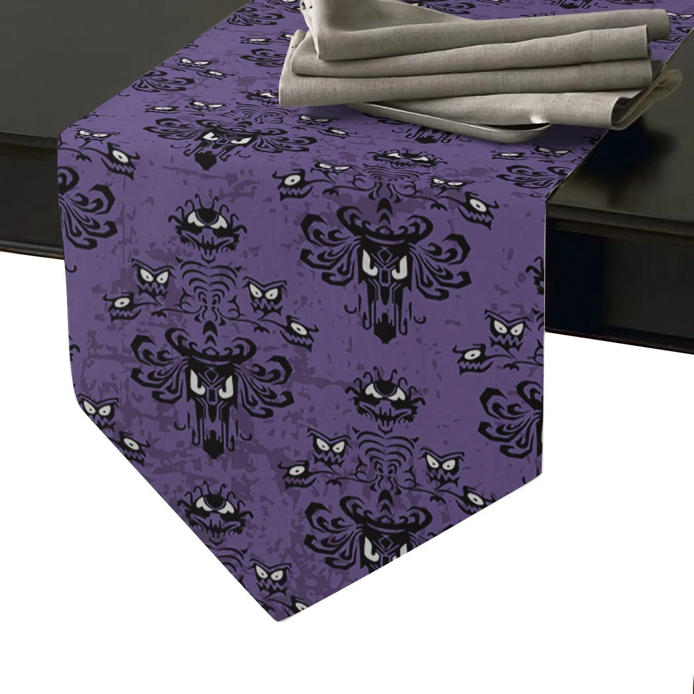 Настольная дорожка с привидениями на Хэллоуин