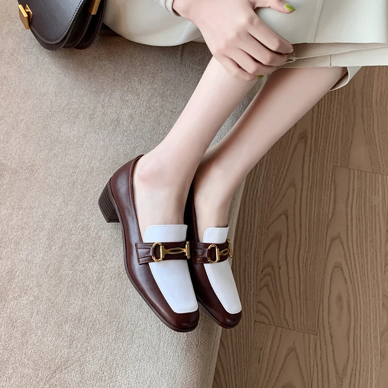 

Spring and Autumn 2020 new women's small leather shoes fashion versatile casual shoes square toe thick single shoes X534
