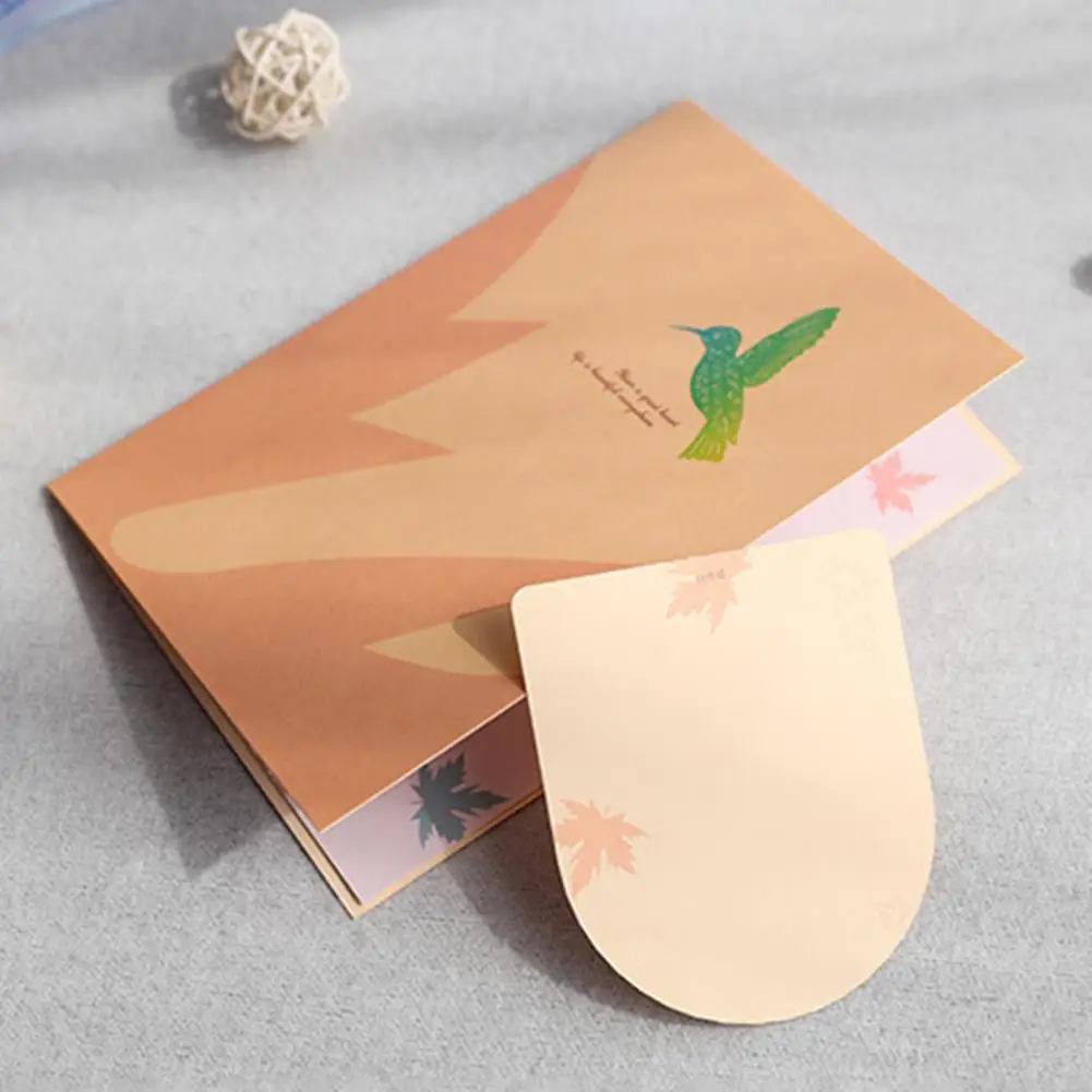 Поздравительная открытка с привлекательным дизайном легко носить собой