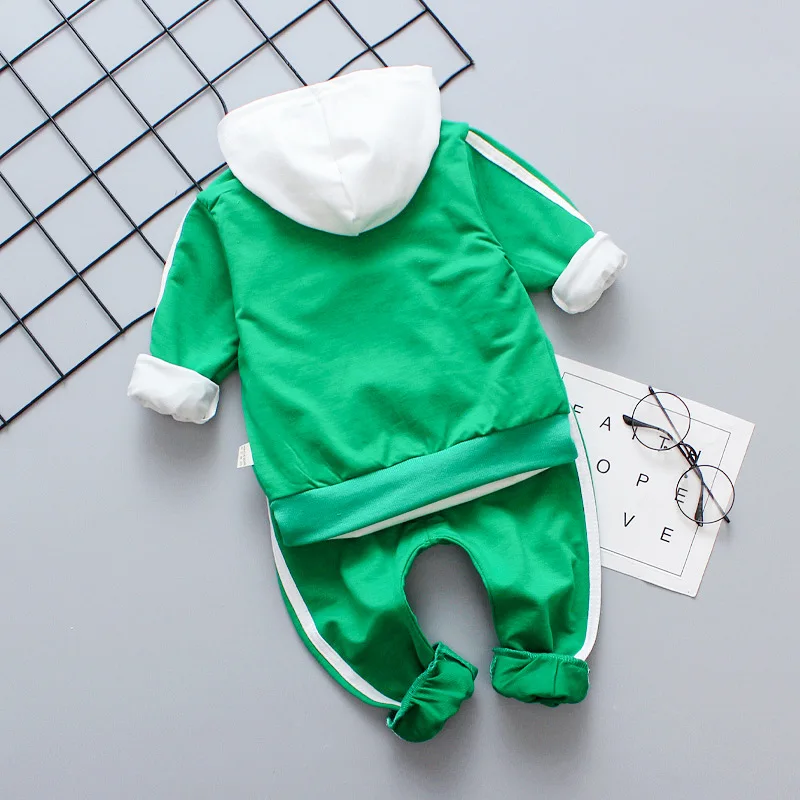 Новая весенняя модная куртка с капюшоном для маленьких девочек пальто + футболка