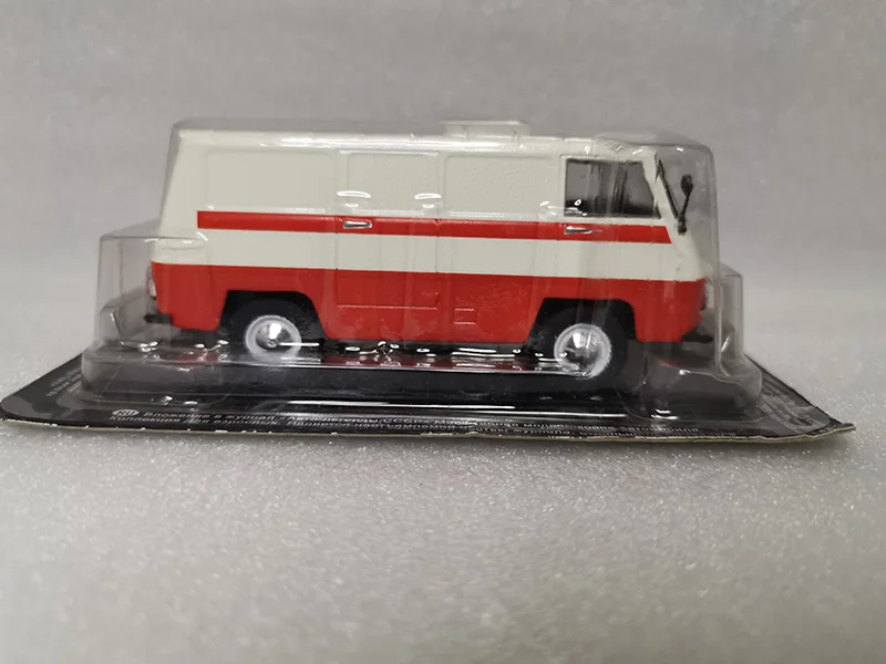 Винтажная Коллекция игрушек из 1/43 сплава в русском стиле классический русский