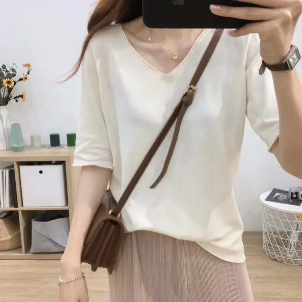 Женская свободная футболка с V-образным вырезом и коротким рукавом | одежда