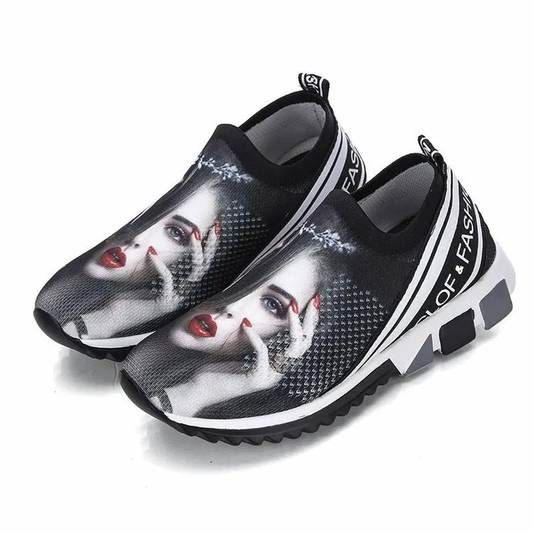 Женские кроссовки на вулканизированной подошве дышащие эластичные разных