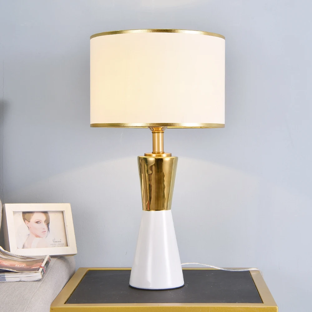 Postmodern Luxurious Golden Black And White Ceramic Table Lamps For Living Room Bedroom Home Decor Bedside 110v 220v EU | Освещение