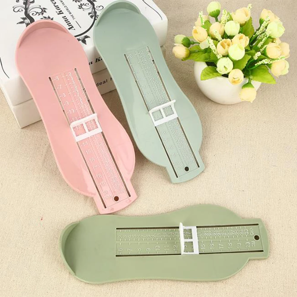 Бытовое детское устройство для измерения длины стопы измерительная линейка