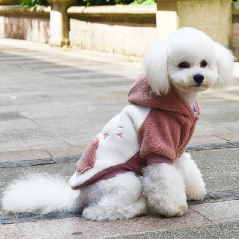 Продажа Зимняя/осенняя одежда для собак с вышивкой на английском языке и гранулированный флисовый короткий свитер Одежда для маленьких собак и кош... Цена Зимняя/осенняя одежда для собак с вышивкой на английском языке и гранулированный флисовый короткий свитер Одежда для маленьких собак и кош...