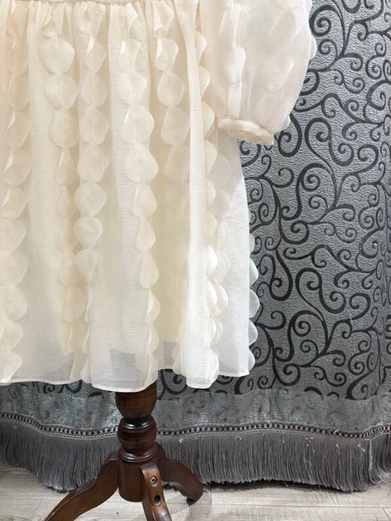 

Quality Women's Top Dress 2021 Spring Summer Women O-Neck Appliques Floral Deco Lantern Sleeve Apricot Wine Red Dress Cotton