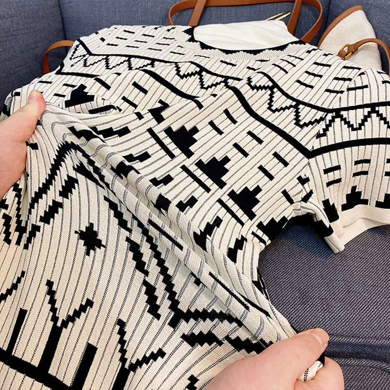 

Geometric Short Sleeve Sweet Sweater Dress 2021 Summer New Knitted Temperament Female Slim Mini Dress Women Clothes Vestidos