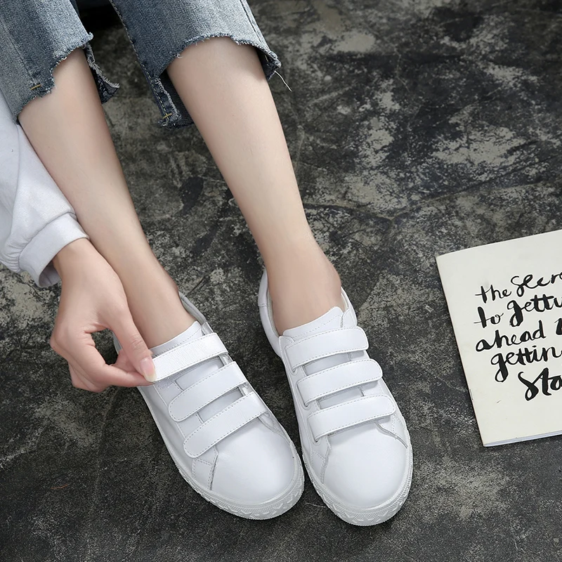 Женские кроссовки из натуральной кожи AME Белые Повседневные теннисные A225