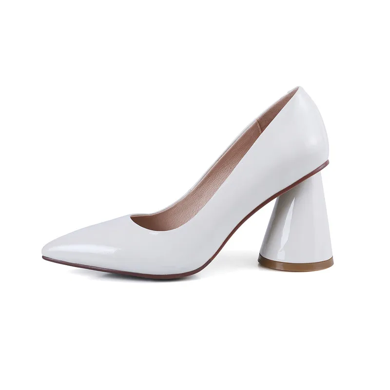 Женские туфли-лодочки с острым носком MORAZORA черные или белые однотонные из