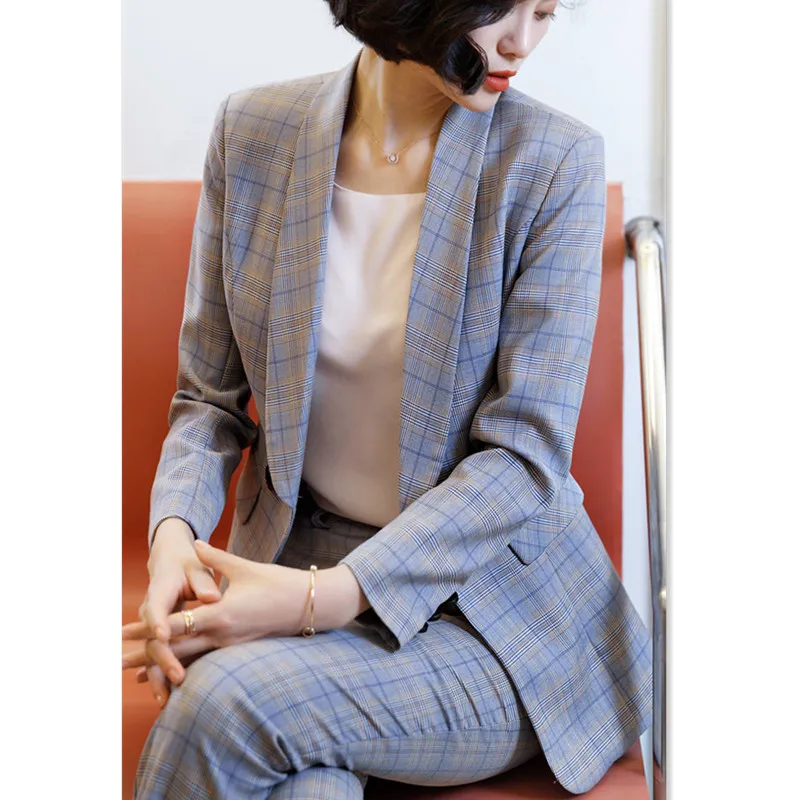 Женский костюм комплект из 2 предметов офисный брючный женский серый клетчатый