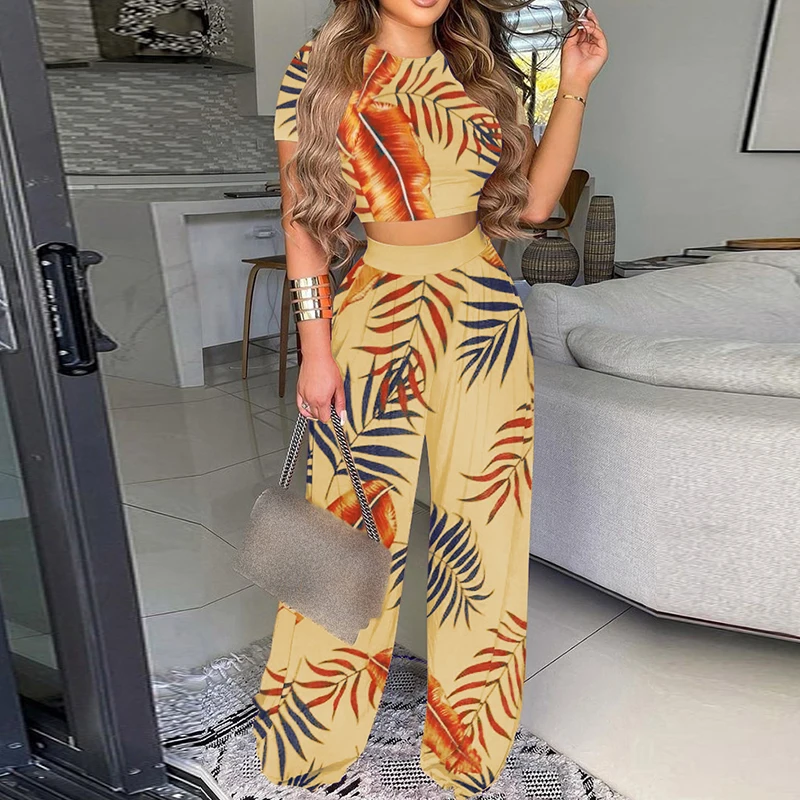 

Женский костюм-двойка с цветочным принтом, повседневный пуловер с круглым вырезом и расклешенные брюки, Осень Одежда с коротким рукавом