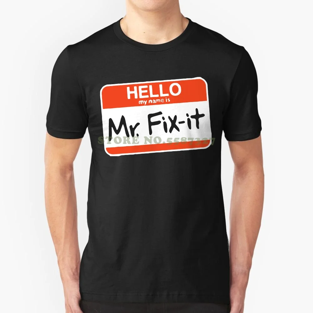 

Футболка мужская с надписью «Hello My Name Is Mr Fix It»