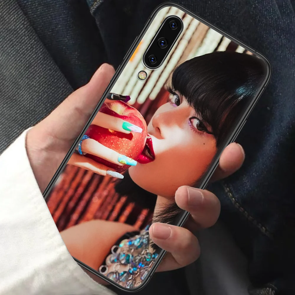 

BLACKPINKS LISA Phone Case For Samsung Galaxy A10 A20 A30 E A40 A50 A51 A70 A71 A J 5 6 7 8 2016 2017 2018 black Cover Tpu