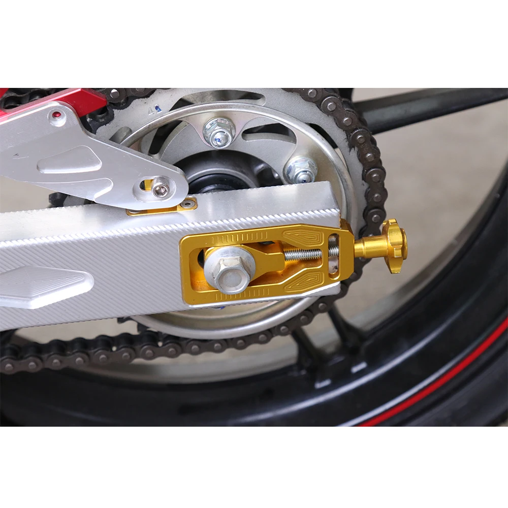 

Motorcycle Accessories CNC Aluminum Tensioners Rear Axle Spindle Chain Adjuster Blocks For YAMAHA TMAX 530 T MAX 530 12-16