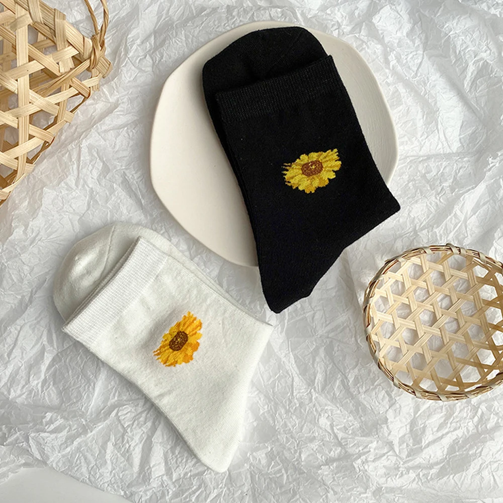 

Cute Sunflower Korea Flower Sports Fashion Women Men Cotton Long Socks All-match Unisex Socks