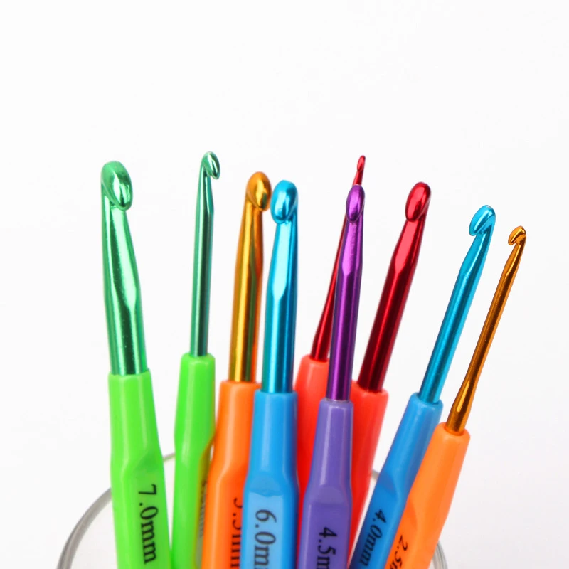 1pcs Plastic Handle Aluminum Crochet Hooks 2.0-7.0mm Hand Crafted Knitting Needles Weave Crafts Multicolour Sewing Tools - купить по