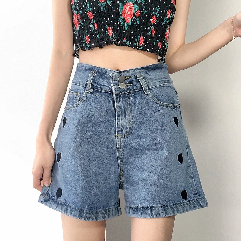 

Женские летние джинсы с вышивкой, шорты для взрослых с высокой талией, с рисунком сердца, широкими штанинами и карманами, с петлей на поясе, ...