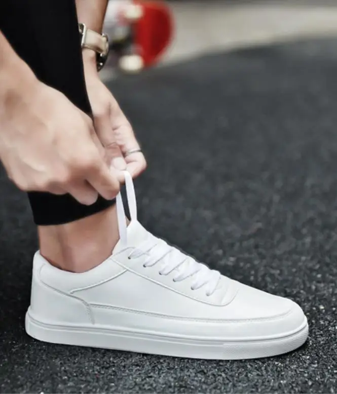 Новинка 2019 классические маленькие белые туфли мужские повседневные кроссовки
