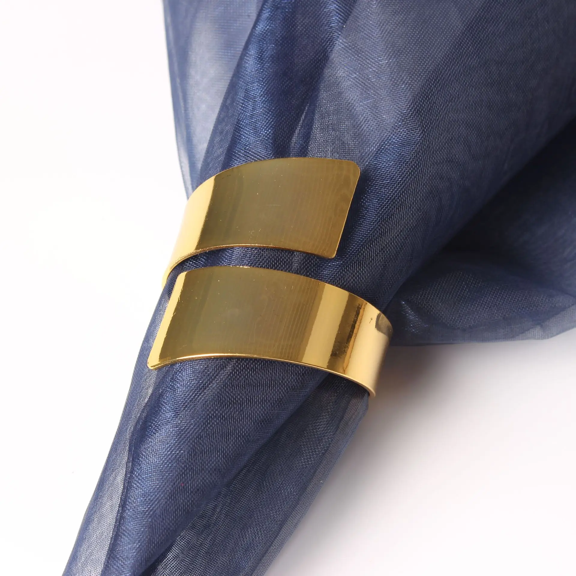 

4pcs Gold-plated silver blade napkin buckle glossy napkin ring