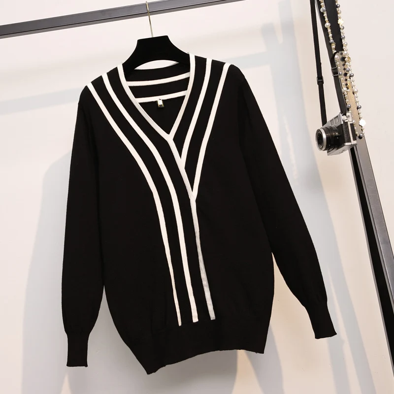 Женский свитер в полоску с длинным рукавом и v-образным вырезом | Женская одежда