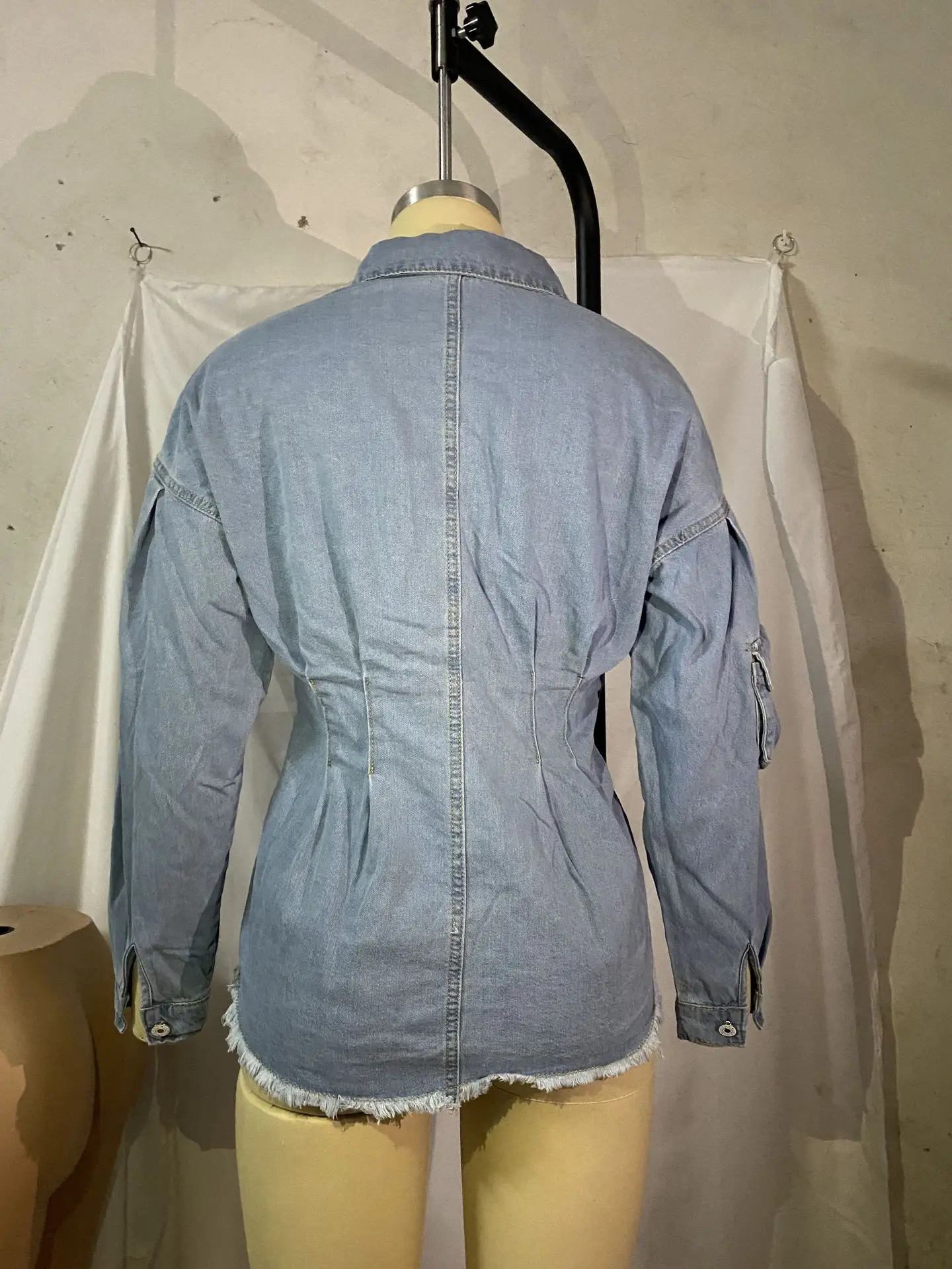 

Zoctuo Long Sleeve Denim Coat Women Autumn Fashion Turn-Down Neck High Wasit Denim Jackets Streetwear Classic Jeans Jacket
