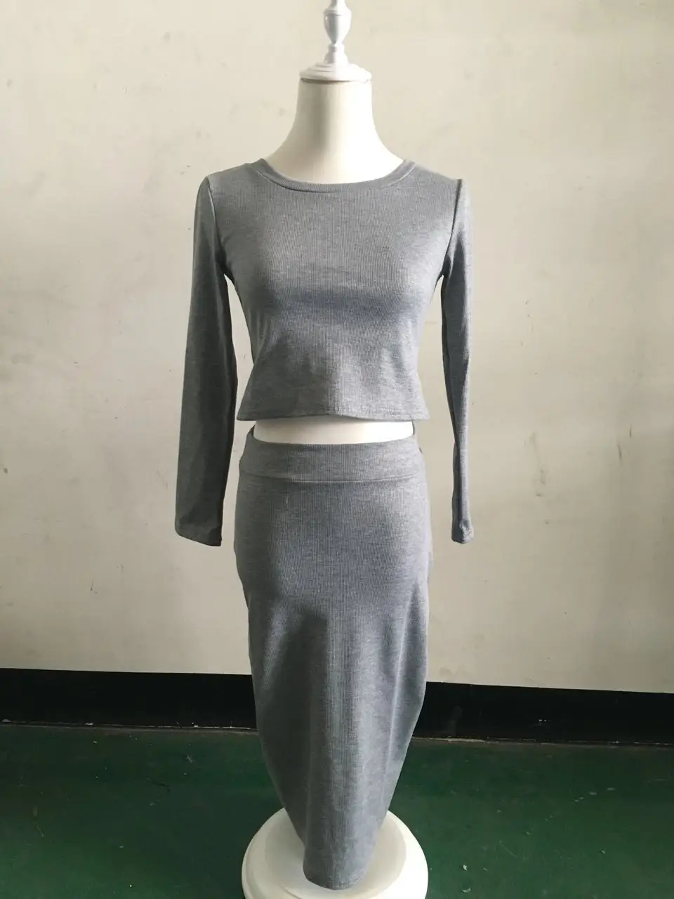 

Woman Sexy Knitted Long-sleeved Top and Bag Hip Skirt Midriff-Nude Shirt Shirt Ol Office Suit Elegant Suit