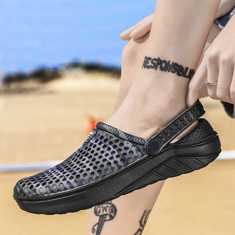 

2021 Summer New Comfortable Thick Bottom Hole Shoes Men Fashion Non-slip Slippers for Male Outdoor Chic Slip on Beach Men Sandal