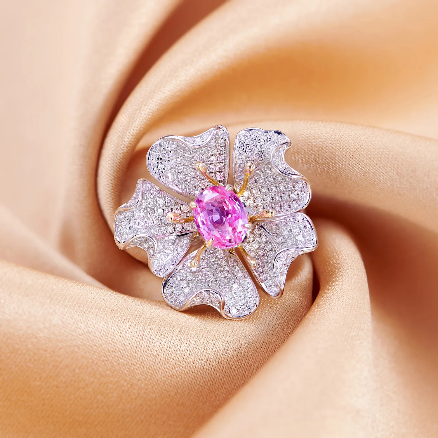 

925 Sterling Silver Luxury Temperament Wedding Ring Shiny Zircon Flower Shape Engagement Ring for Women Bridal Jewelry