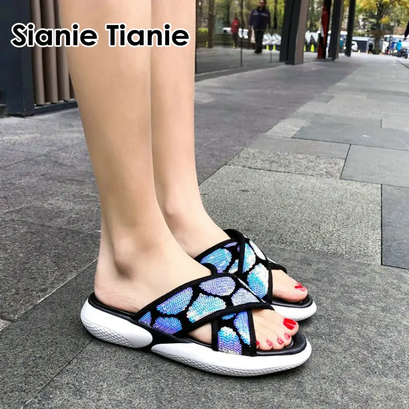 Женские шлепанцы на мягкой подошве Sianie Tianie туфли среднем каблуке и платформе