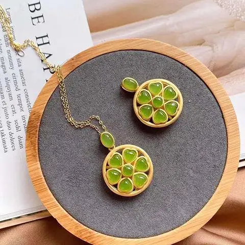 

Natural Hetian Jade Green Jade Good Luck Comes Women's Accessories Necklace S925 Sterling Silver Sweet Art Heart-Shaped Gilding