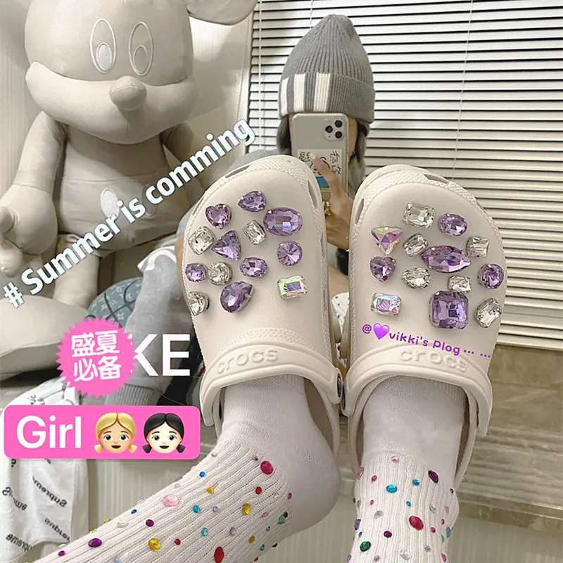 

Vintage Croc Charms Accessories DIY Shoe Flower Rhinestone Gem Upper Three-dimensional Decorative Buckle Accessories Shoe Buckle