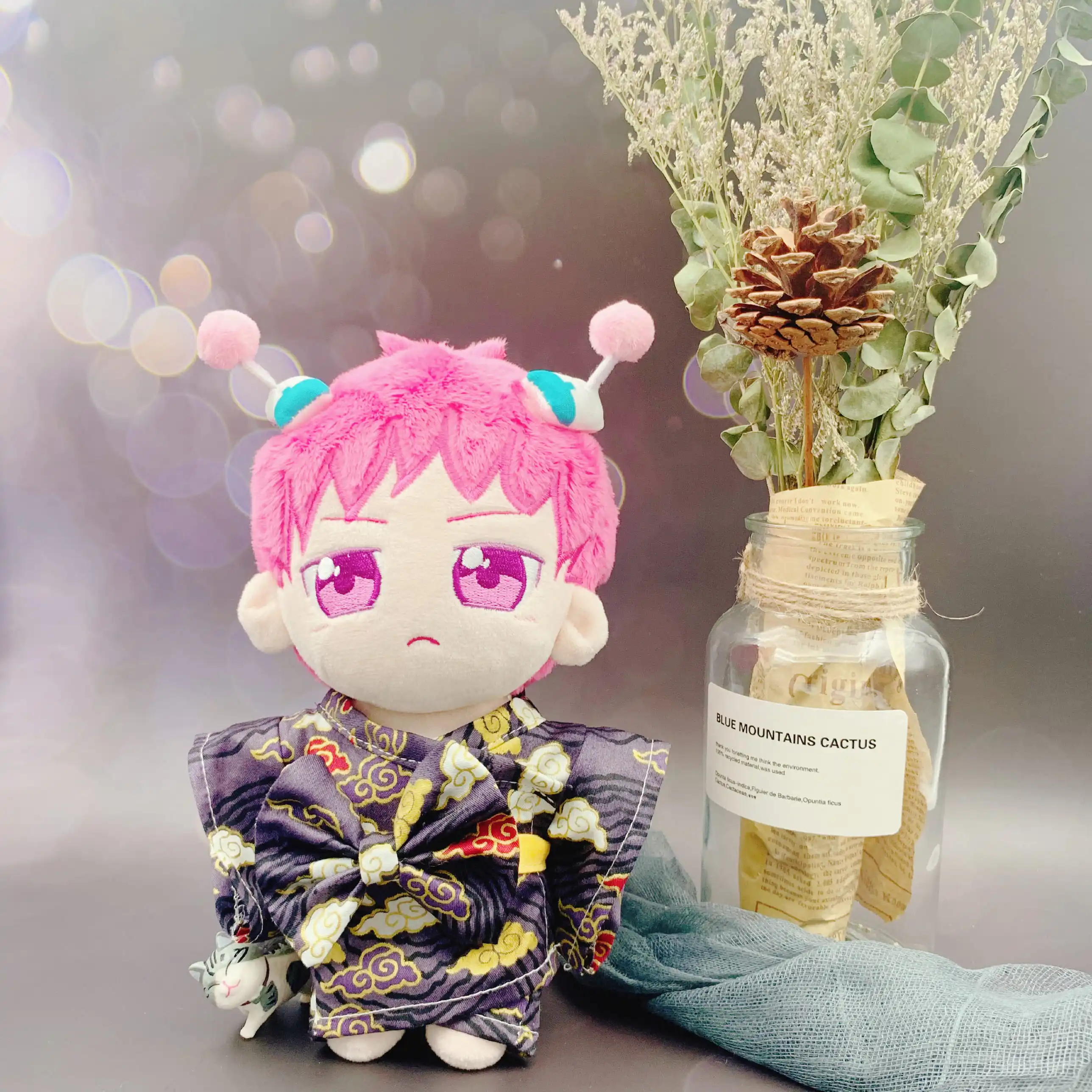 

Anime Plush Saiki K - Uoozii - Saiki K Plushie 7.8"/20cm With 20cm Kawaii Doll Clothes - Cute Stuffed Anime Figure Saiki K Plush