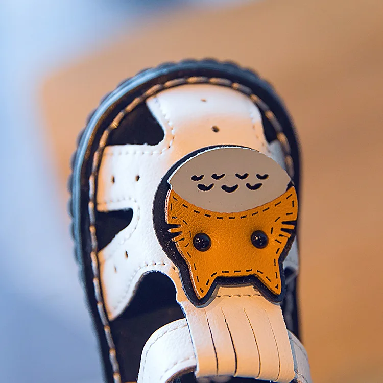 Стельки 12-14 см новинка летняя обувь для малышей Симпатичные сандалии со звуком |