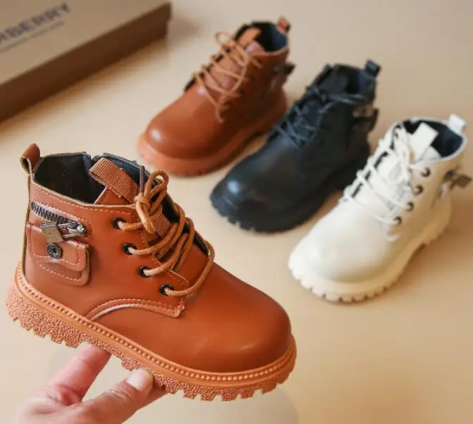 

Осень-зима 2021, кожаная детская обувь, ботинки для мальчиков и девочек, модные мягкие детские короткие ботинки, удобные нескользящие Детские ...