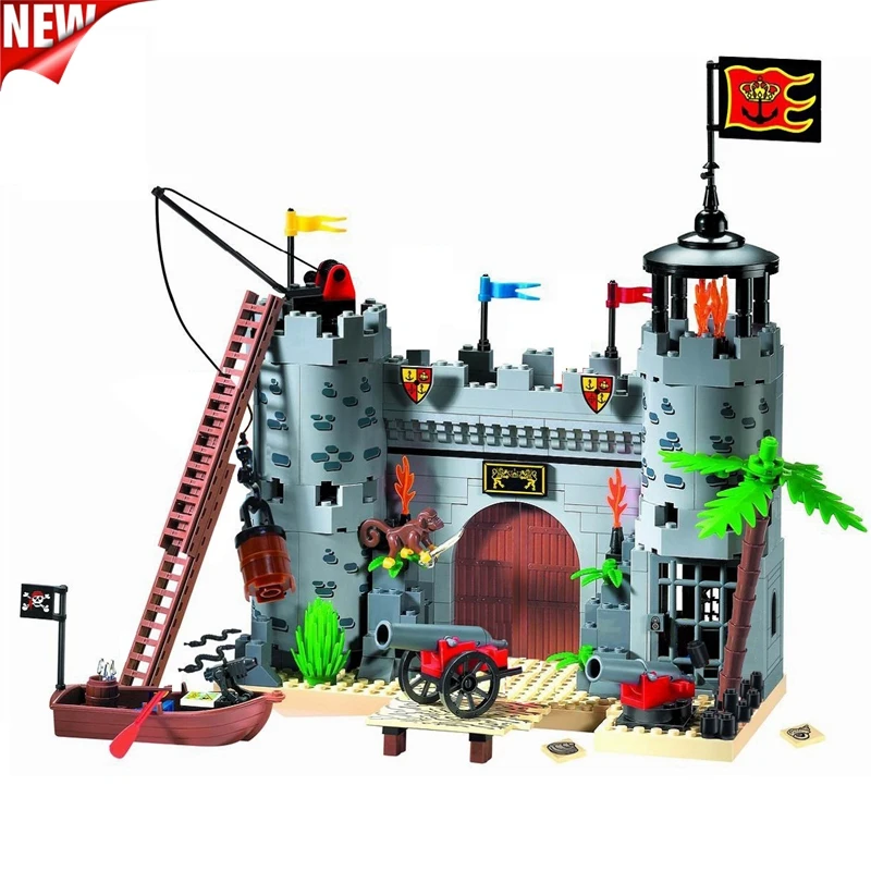 

Enlighten Building Block Pirates And Royal Guards Battle Castle 366pcs Educational Bricks Toy For Boy Gift-No Box