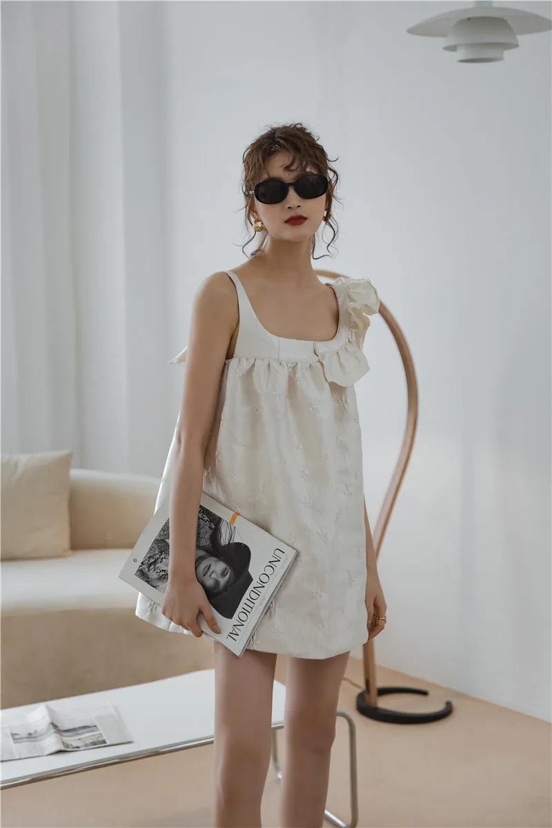 

Casual Ruffle Sleeve Mini Sweet Dress Black White Woman Backless High Waist Loose Fashion Sexy Dresses New Summer 2021