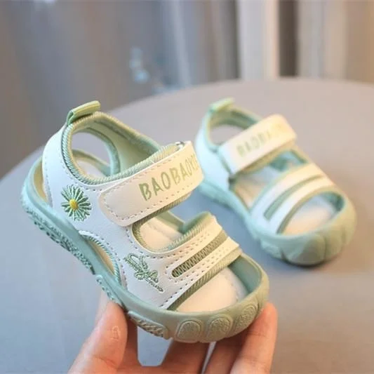 

Solid Bottom 0-4 Years Old Daisy Sandals Kick Proof Baby Shoes Soft Walking for Boys And Girls in Summer Outdoor Sport Sneakers