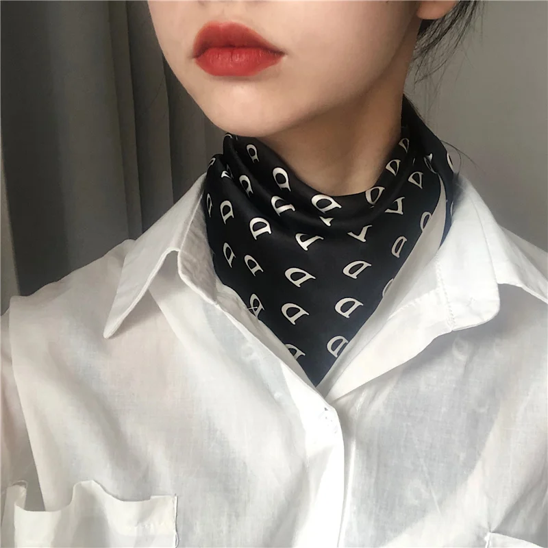 Дизайн, шарф для женщин, цепь, лошадь, принт, платок, животное, desigual, Маленькая шаль, роскошный бренд, атлас, квадратный шарф для женщин